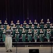 Полон Музыки Весь Свет