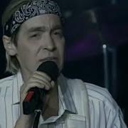 Поет Александр Лосев