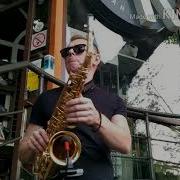 Девочка Танцуй Сексафон