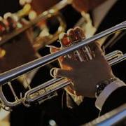 Выход Королевы Музыка