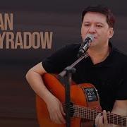 Palwan Halmyradow Gitara