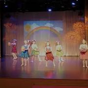 Танец Книжками