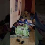 Братцы Смотрете Цыганин