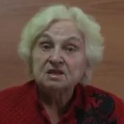 Травница Лидия Сурина