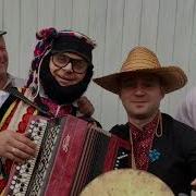 Йшла Дівчина До Криниці