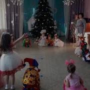 Мы Идем По Кругу Песня
