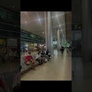 สนามบ นโฮจ ม นห