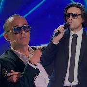 Interpreta A Julio Iglesias