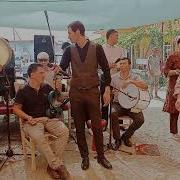 Уйнаб Беринг Акамо