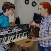 Грифер Разбил Пианино Cegou