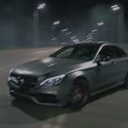 Макан Еë Волосы