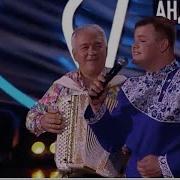 Поёт Иван Степанов