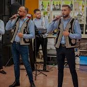 Stringem Si Cu Foc Sarutama