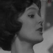 Скачать Песню Главное Походка Шла Девчонка Словно Как Лебедь Брошюрная Улица Там Далеко