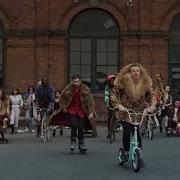 Macklemore Thrift Shop